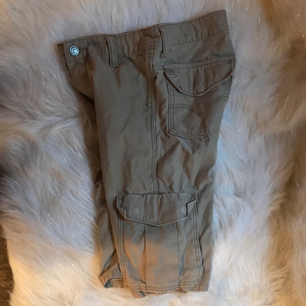 Big boys Levi’s shorts